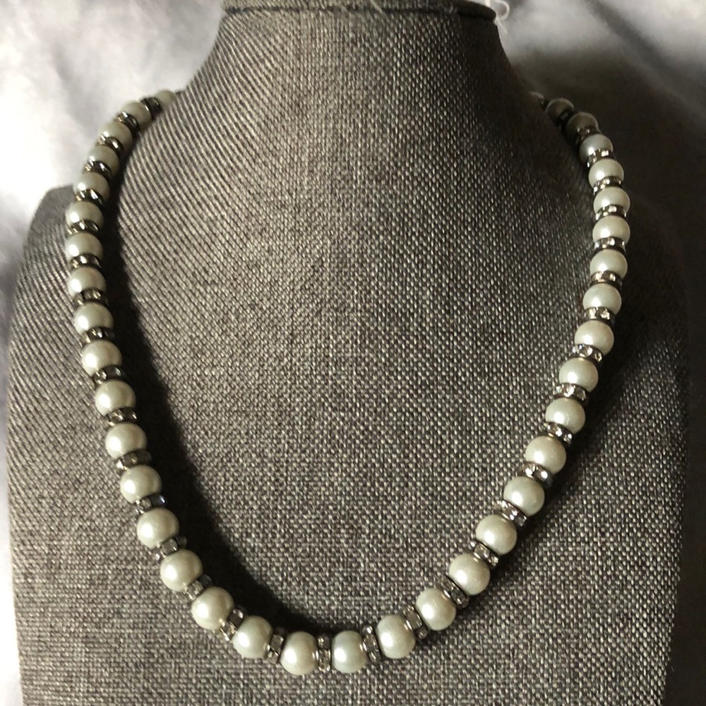 Faux pearl and rhinestone rondels very pretty